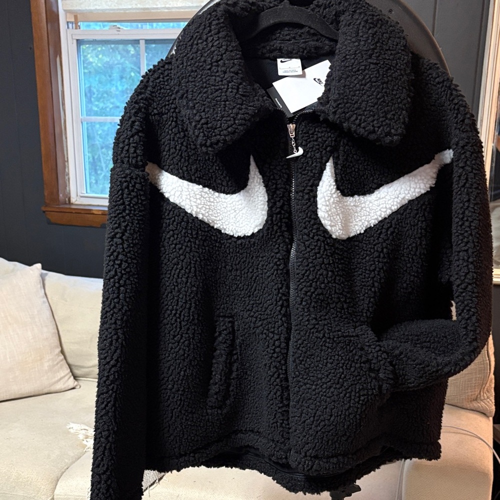 New WITH tags Nike Women's Black Teddy Jacket